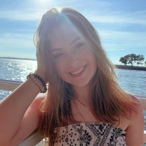 Meet your Posher, Carly